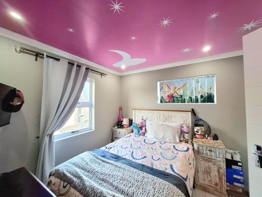 3 Bedroom Property for Sale in Nahoon Valley Park Eastern Cape